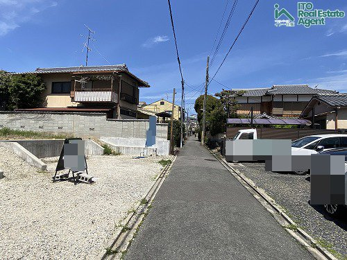 紫野泉堂町 新築戸建 2号地の前面道路含む現地写真
