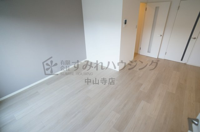 ELEGANTE宝塚の寝室