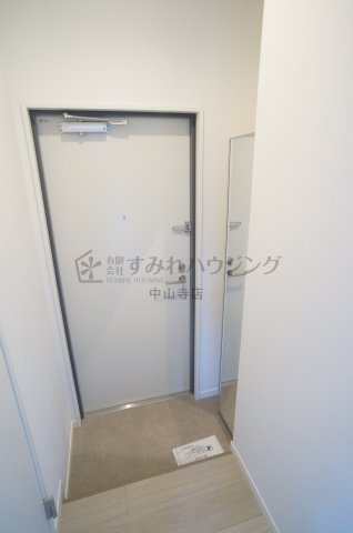 ELEGANTE宝塚の玄関