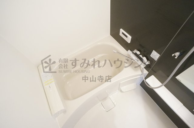 ELEGANTE宝塚の浴室