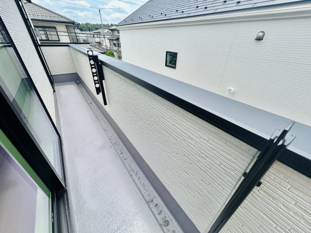 千葉市若葉区若松台２丁目２４－１期のバルコニー
