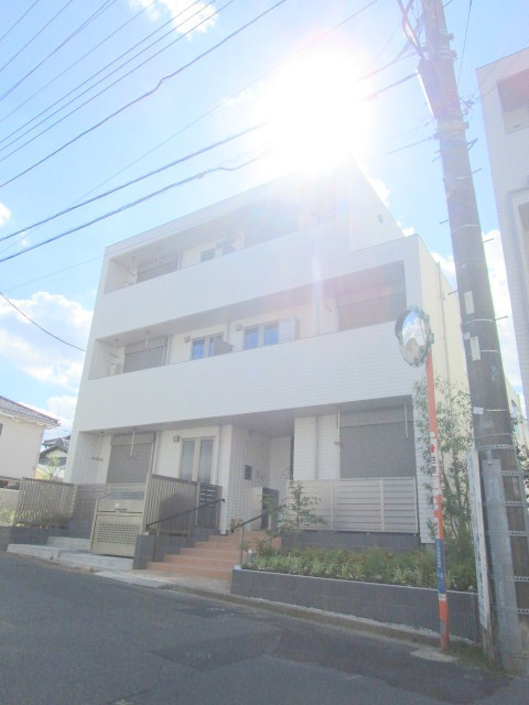 Secure House Southのエントランス