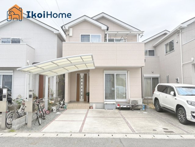 神戸市西区宮下１丁目　中古戸建の外観|お車並列2台駐車可能！陽当り良好南向きワイドバルコニー♪閑静な住宅街で子育て環境も良好の立地です♪