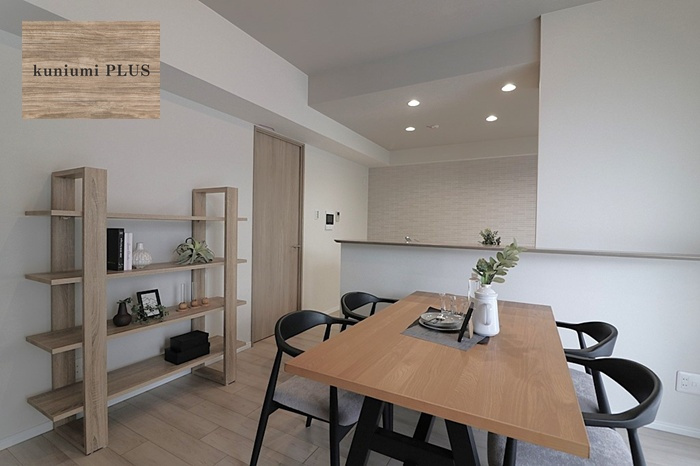 プレステ15番館鶴見緑地の居間・リビング
