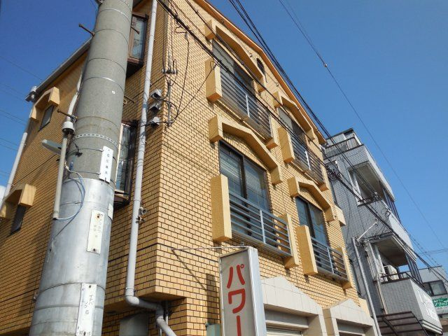さくらビルの外観
