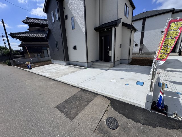 柏市五條谷新築戸建【風早北部小学校:9分】の駐車場|A号棟駐車スペース・2台駐車可