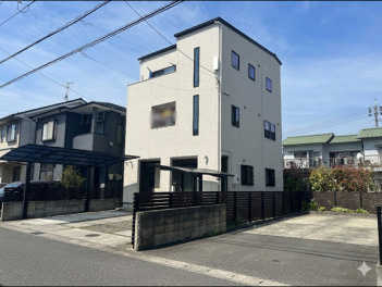 松山市中村　中古戸建の外観