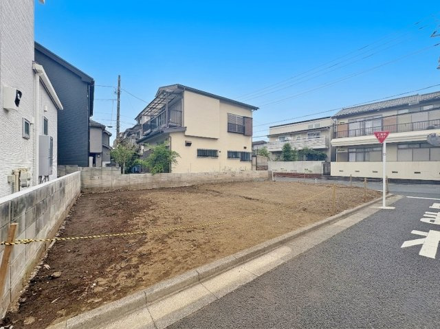 練馬区西大泉2丁目 限定1棟の外観|約5.5ｍ公道×約5.5ｍ公道に面する角地の整形地
～光と風を享受する快適な立地～