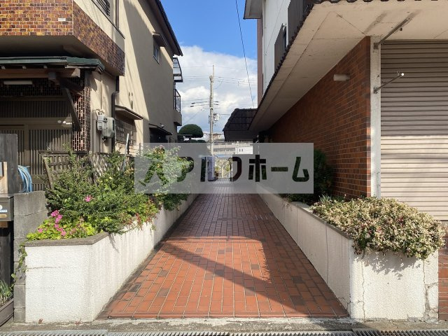 コーポ西村のエントランス