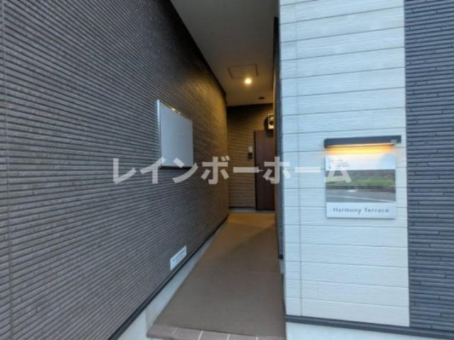 メゾンドブルーム平井のエントランス|※建築中のため同施工会社参考写真となります。