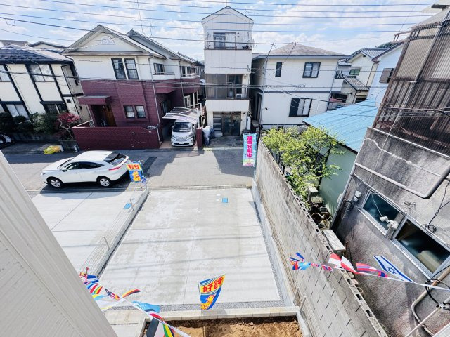 柏大津ケ丘1丁目（大津ヶ丘台第一小学校:徒歩9分）の前面道路含む現地写真|バルコニーより道路側眺望・南道路で日当たり良好♪
