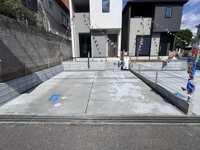 柏大津ケ丘1丁目（大津ヶ丘台第一小学校:徒歩9分）の駐車場|1号棟駐車スペース・並列2台駐車可