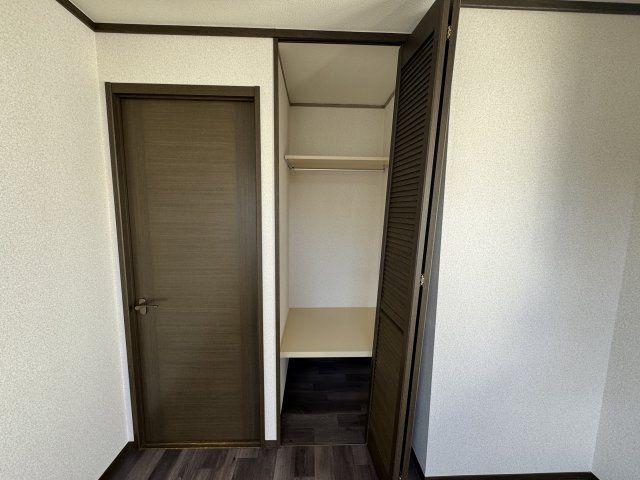 ウィスラービレッジ 7号の収納|クローゼット（洋室4.5帖）