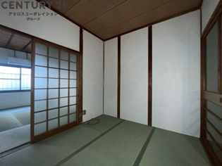 大庄北三丁目戸建の居間