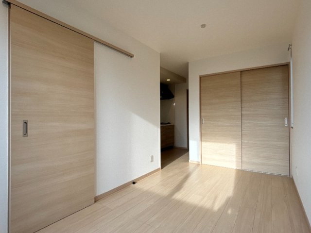 【洋室】 | 広々とした洋室です