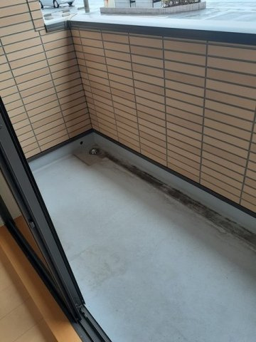 【バルコニー】
