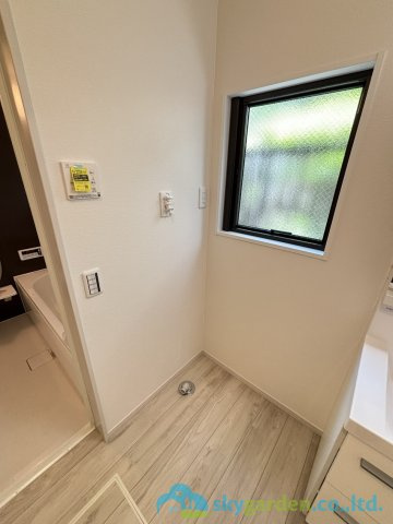 平塚市袖ケ浜4期　新築戸建　全3棟1号棟のランドリースペース
