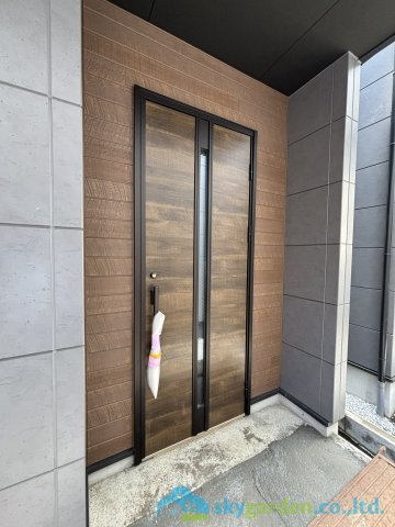 平塚市袖ケ浜4期　新築戸建　全3棟1号棟の玄関