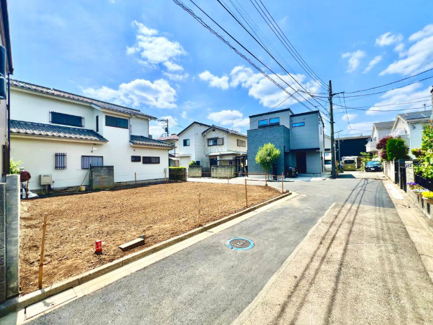 ＜LIBERi リーベリー＞練馬区高松6丁目　北西角地×建築条件なし　限定1区画の前面道路含む現地写真