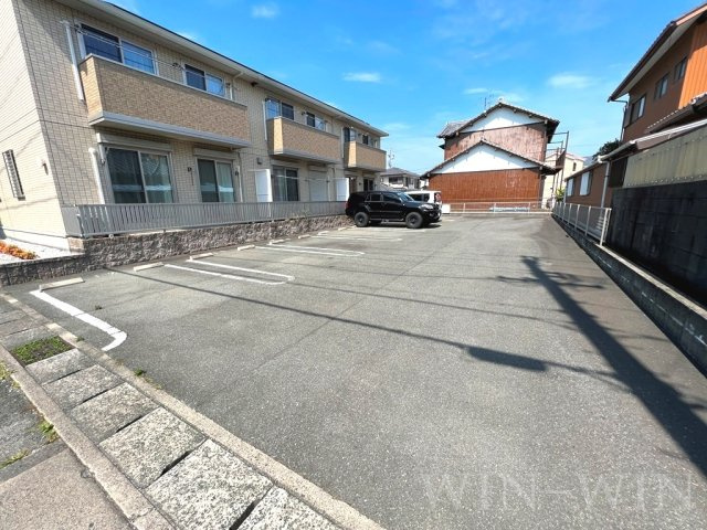 パティオ飯村の駐車場