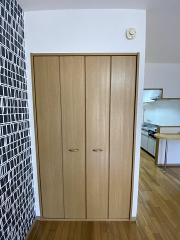 ルミノーザ大内の収納|洋室の収納は１間分あります。