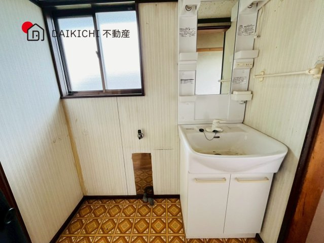 【脱衣所】 | 鴻巣市宮地3丁目　中古戸建　