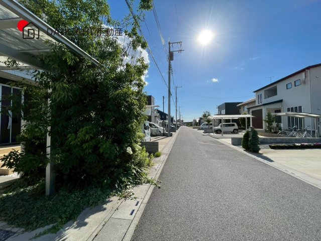 【前面道路含む現地写真】 | 加須市北下新井　中古戸建　
