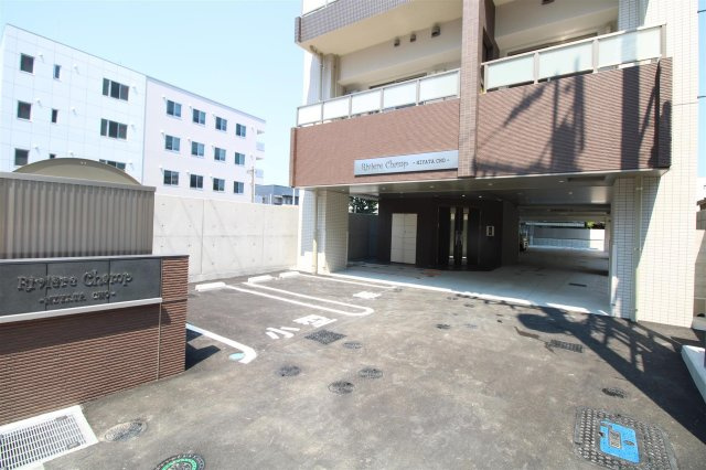 【エントランス】 | Riviere Champ 宮田町 | Riviere Champ 宮田町のエントランス