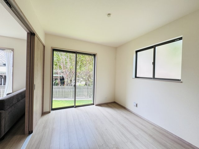 柏市戸張新築戸建の洋室|1F5.25帖洋室
