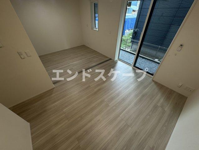Σresidence歌川町　A棟の居間・リビング|高崎、前橋のお部屋探しはエンドスケープまで！お客様の理想お聞かせ下さい♪