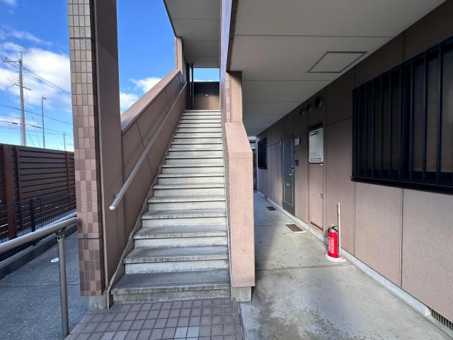 INGLE SIDEのエントランス