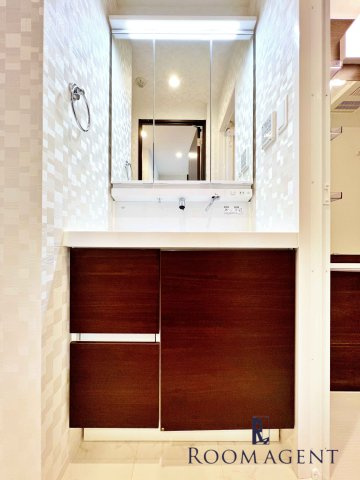 S-RESIDENCE浅間町の洗面所