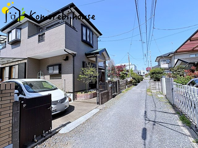 桶川市若宮一丁目　中古戸建ての前面道路含む現地写真|26.4.11　撮影済み
