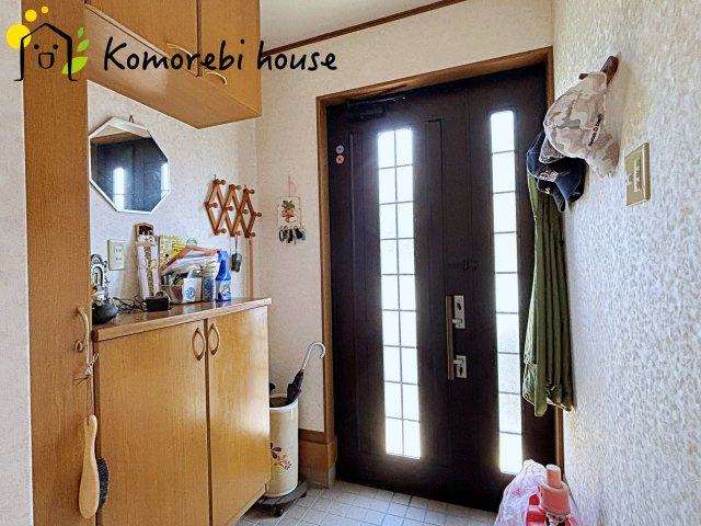 桶川市若宮一丁目　中古戸建ての玄関|26.4.11　撮影済み
