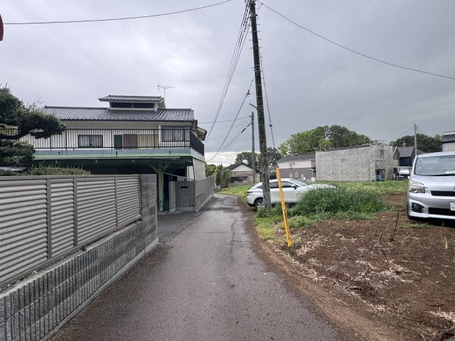 柏市戸張1157番の前面道路含む現地写真|北側前面道路