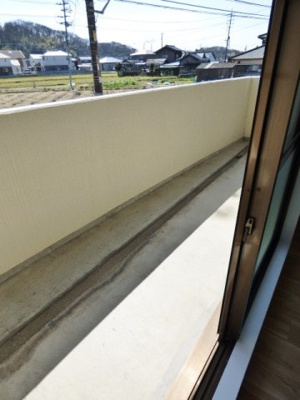 【バルコニー】 | ニューリバティ藤田 | 広いバルコニー♪お布団もたくさん干せます！　