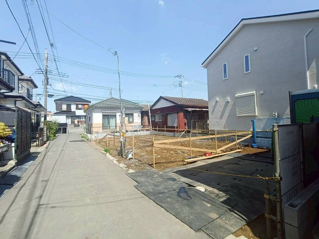 三郷市　新和2丁目　新築戸建　全1棟の前面道路含む現地写真|前面道路含む現地写真です