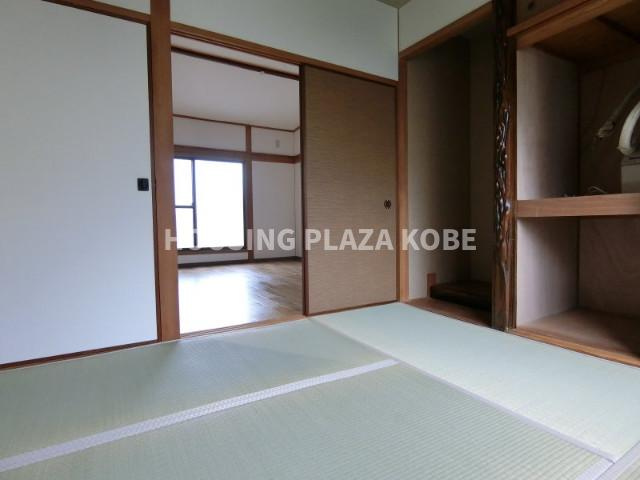 関守町２丁目貸家の収納