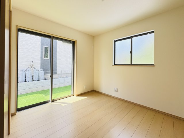 柏市戸張新築戸建の洋室|1F5.25帖洋室