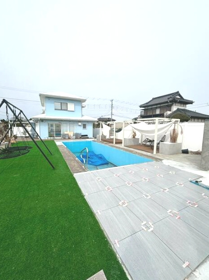 長生郡白子町中里　中古戸建の庭|内外装リフォーム令和6年12月敷地260坪民泊仕様履歴あり プールウッドデッキ付海まで徒歩約10分