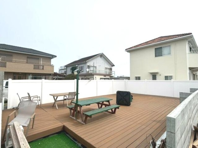 長生郡白子町中里　中古戸建の庭|内外装リフォーム令和6年12月敷地260坪民泊仕様履歴あり プールウッドデッキ付海まで徒歩約10分