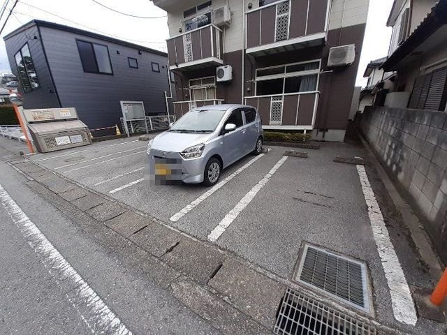 【駐車場】 | レーベンハイツＢ