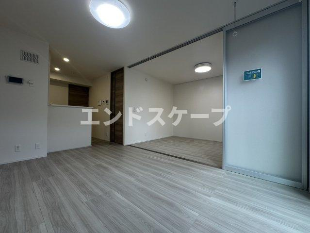 Σresidence歌川町　A棟の居間・リビング|高崎、前橋のお部屋探しはエンドスケープまで！お客様の理想お聞かせ下さい♪