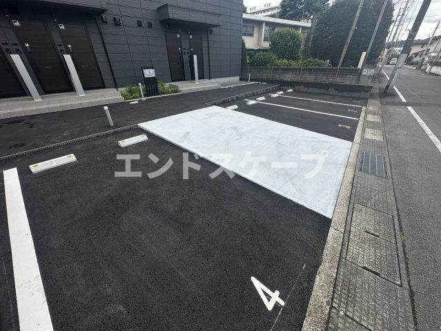 Σresidence歌川町　A棟の駐車場|高崎、前橋のお部屋探しはエンドスケープまで！お客様の理想お聞かせ下さい♪