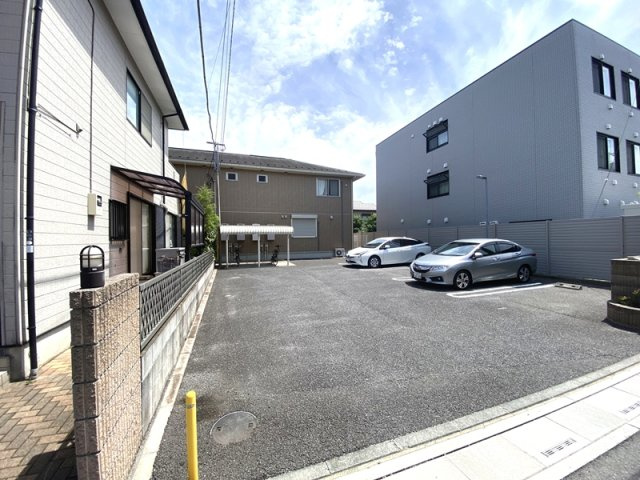 ロイヤルコートの外観|敷地入口☆彡