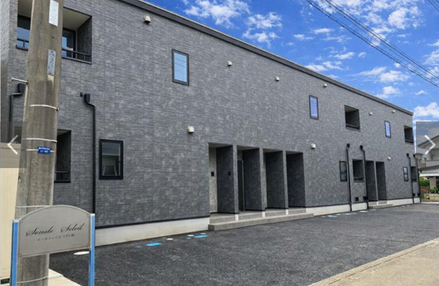 スールソレイユうずら野の駐車場