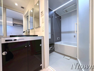 【洗面所】 | HANANOKI RISE | 忙しい朝には欠かせない洗面所です