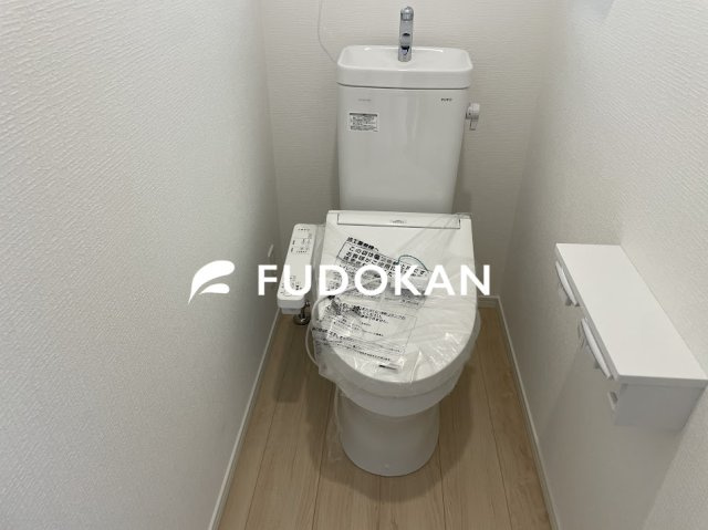 山形市松波第4【新築建売】の内観：施工例|節水タイプのトイレは水道代の節約に繋がります。