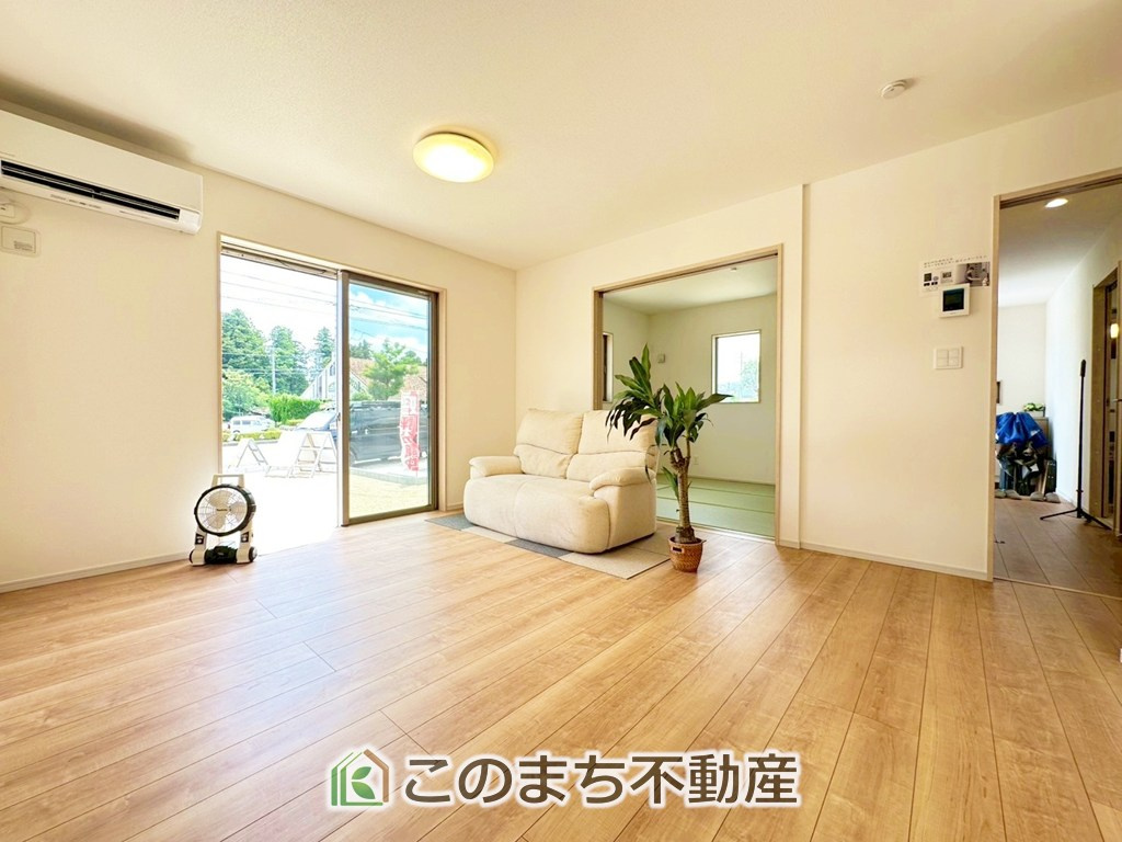 いろどりアイタウン日光市瀬尾22-P3の居間・リビング|同社施工例