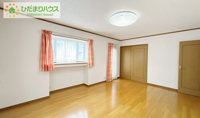 いわき市泉町黒須野字早稲田　中古戸建の洋室